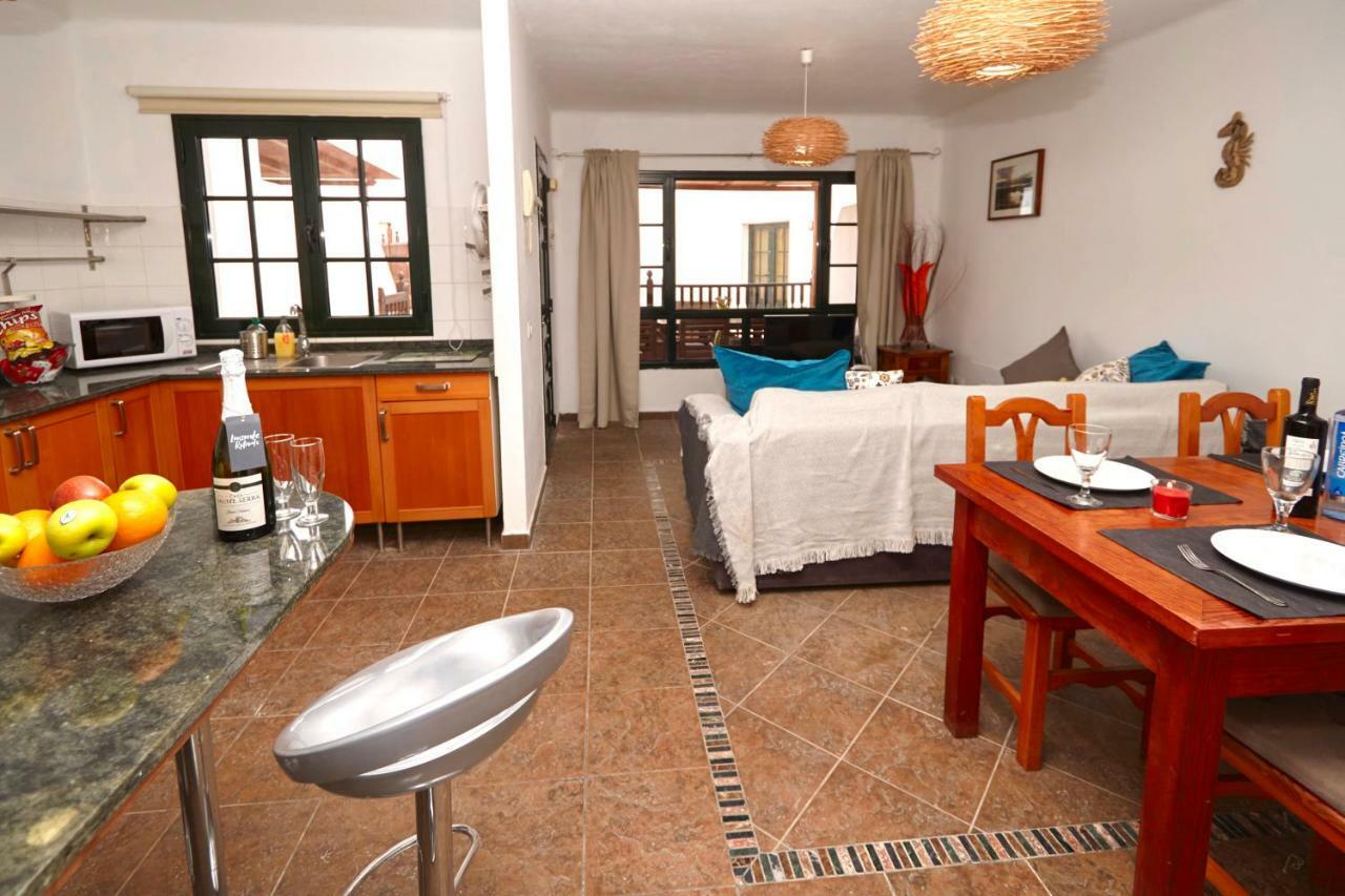 Casa Margarita - Shared Pool - Close To Seafront Promenade Punta Mujeres Buitenkant foto
